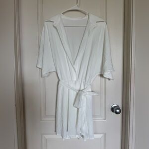 NWOT White Kimono Sleeve Romper Sz S